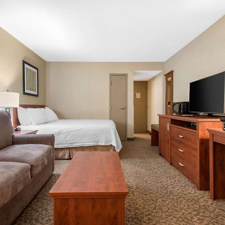 แคลเรียน โฮเต็ล แอนด์ สวีทส์ Hotel แบรนดอน ภายนอก รูปภาพ