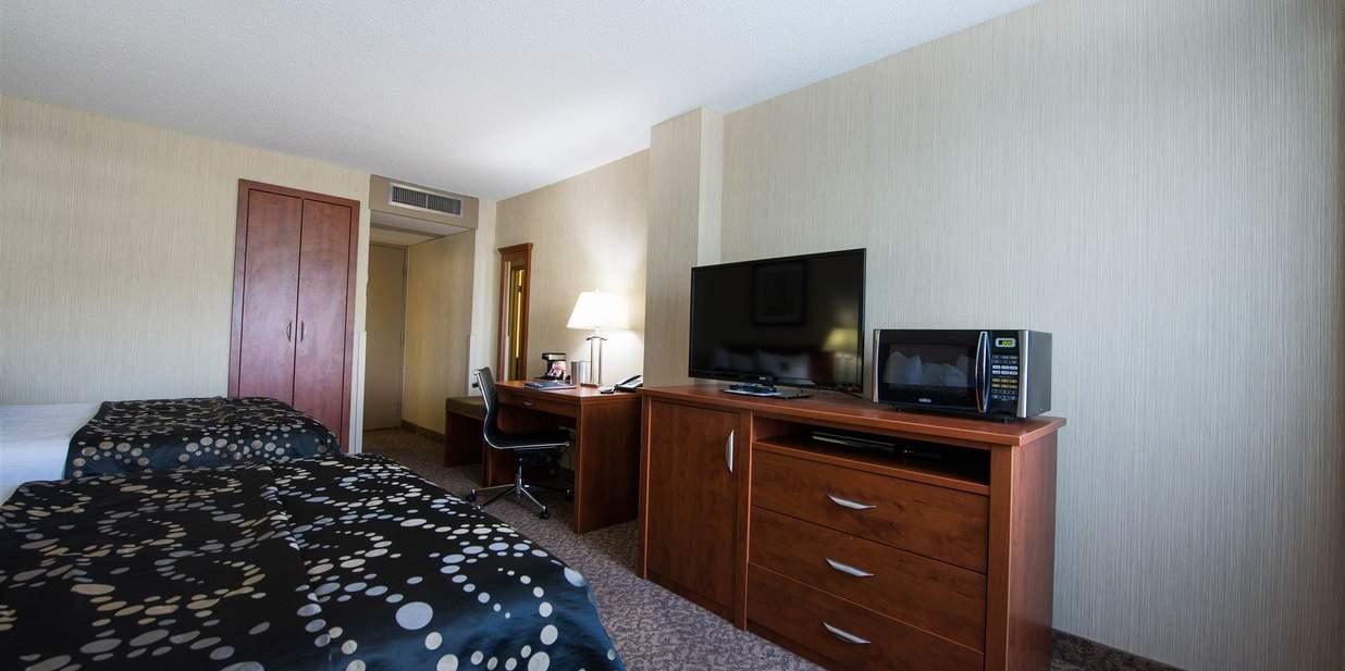 แคลเรียน โฮเต็ล แอนด์ สวีทส์ Hotel แบรนดอน ภายนอก รูปภาพ