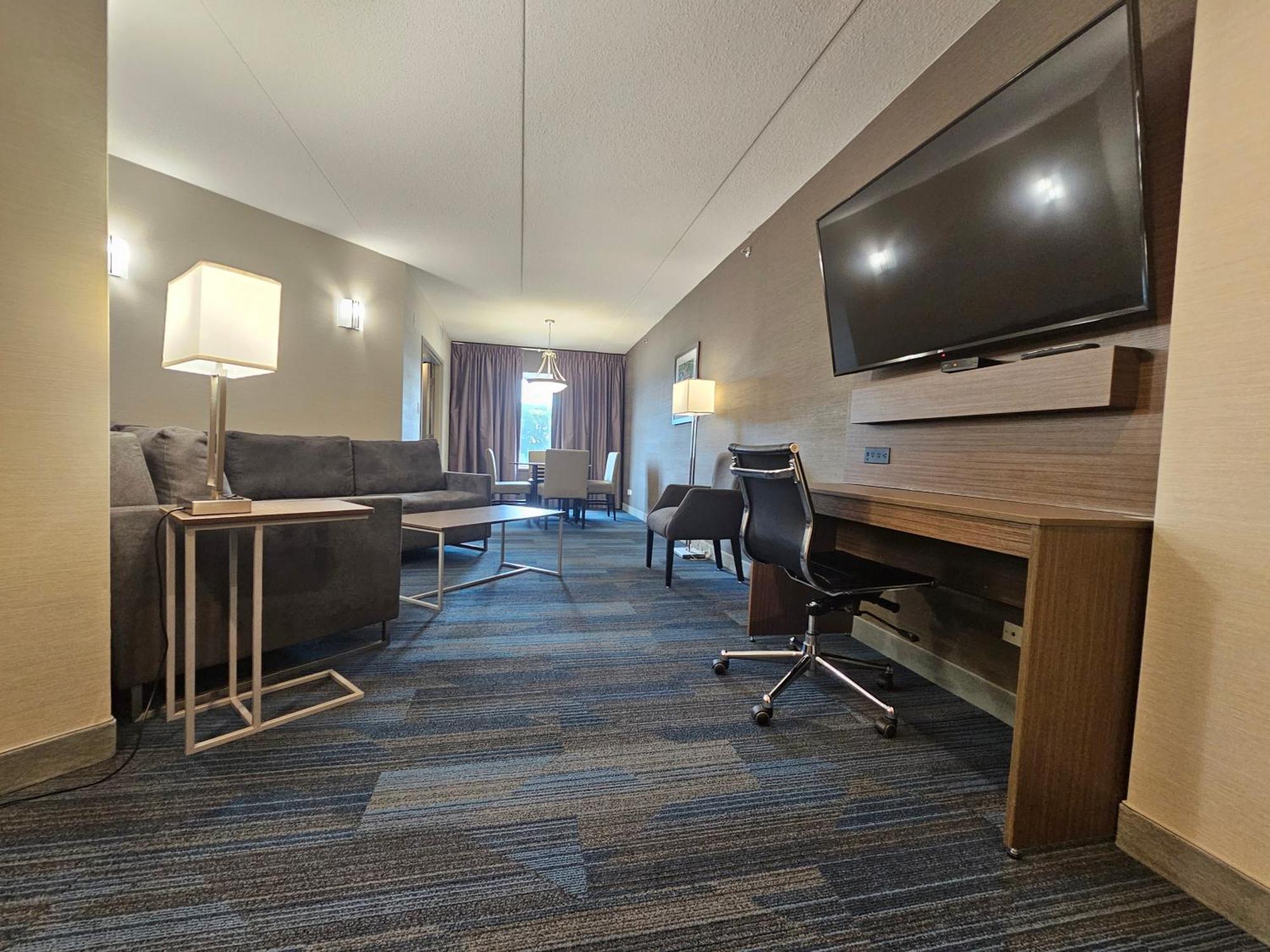 แคลเรียน โฮเต็ล แอนด์ สวีทส์ Hotel แบรนดอน ภายนอก รูปภาพ