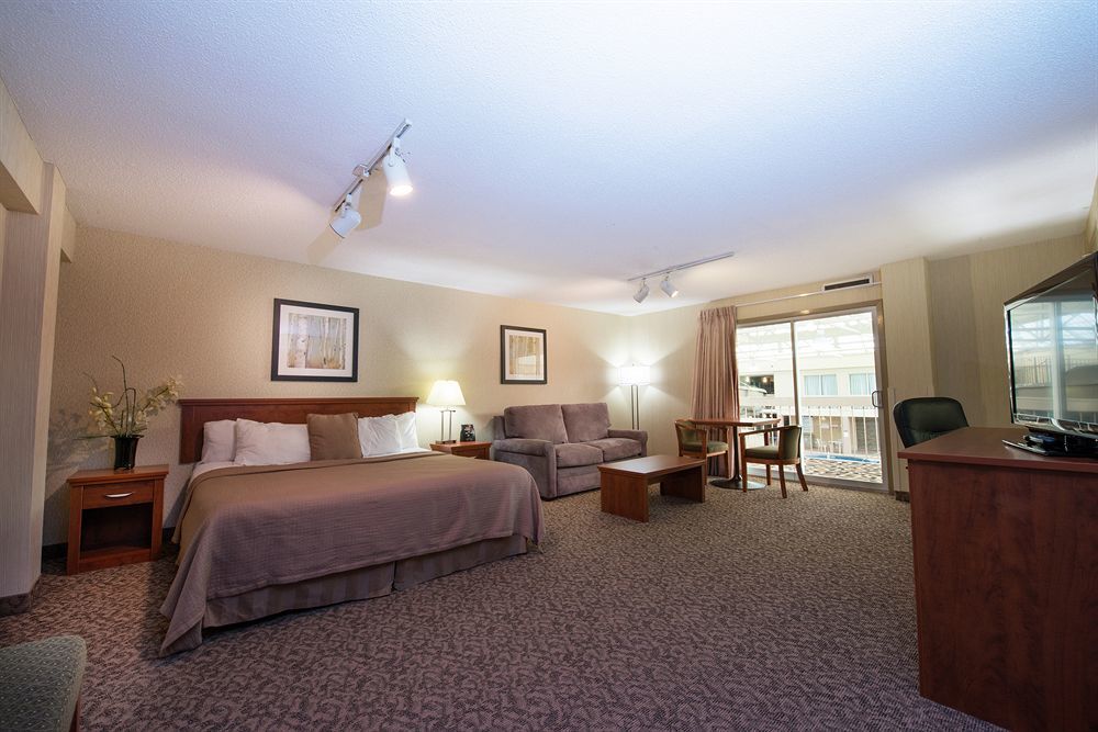 แคลเรียน โฮเต็ล แอนด์ สวีทส์ Hotel แบรนดอน ภายนอก รูปภาพ