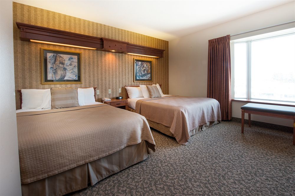 แคลเรียน โฮเต็ล แอนด์ สวีทส์ Hotel แบรนดอน ภายนอก รูปภาพ